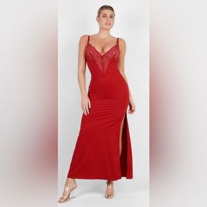 ❤️The Popilush Built-In Shapewear Lace Slip Split Maxi Dress❤️